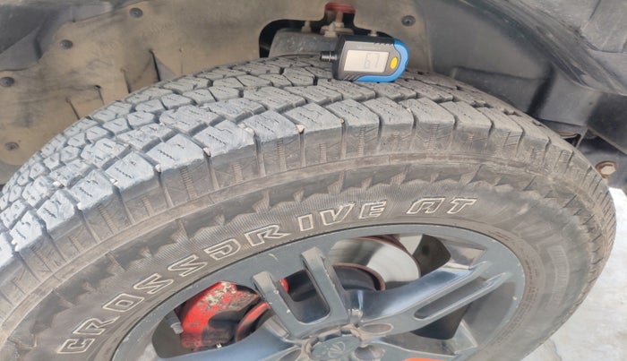 2020 Mahindra Thar LX D 4WD AT CONVERTIBLE, Diesel, Automatic, 74,662 km, tyre