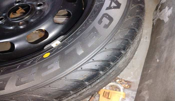 2011 Ford Figo EXI 1.2 PETROL, Petrol, Manual, 85,815 km, tyre