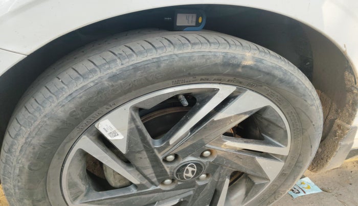 2023 Hyundai NEW I20 ASTA (O) 1.2 IVT, Petrol, Automatic, 53,281 km, tyre