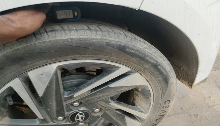 2023 Hyundai NEW I20 ASTA (O) 1.2 IVT, Petrol, Automatic, 53,281 km, tyre