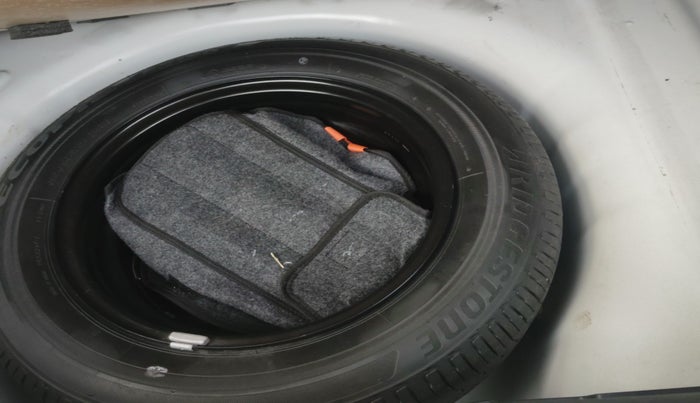 2023 Hyundai NEW I20 ASTA (O) 1.2 IVT, Petrol, Automatic, 53,281 km, tyre