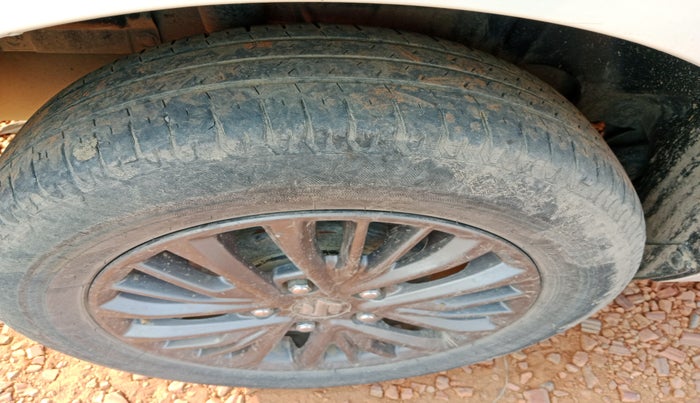 2021 Maruti Ertiga ZXI+ SHVS, Petrol, Manual, 60,971 km, tyre