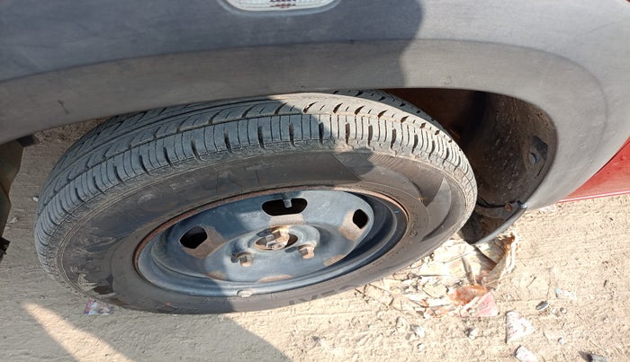 2016 Renault Kwid RXT 0.8, Petrol, Manual, 83,787 km, tyre