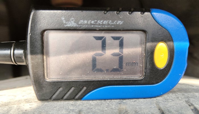 2021 Tata ALTROZ XT PETROL, Petrol, Manual, 72,685 km, tyre