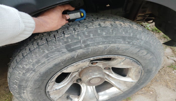 2011 Tata Safari 4X2 LX DICOR, Diesel, Manual, 1,20,038 km, tyre