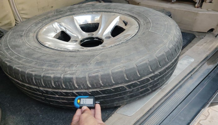 2011 Tata Safari 4X2 LX DICOR, Diesel, Manual, 1,20,038 km, tyre