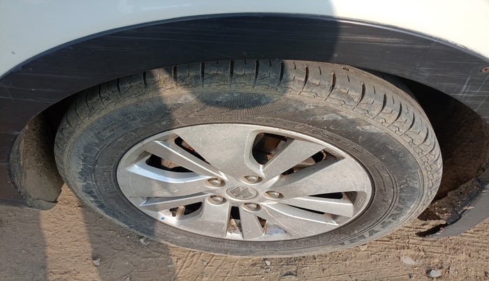 2016 Maruti S Cross ZETA 1.3, Diesel, Manual, 75,407 km, tyre