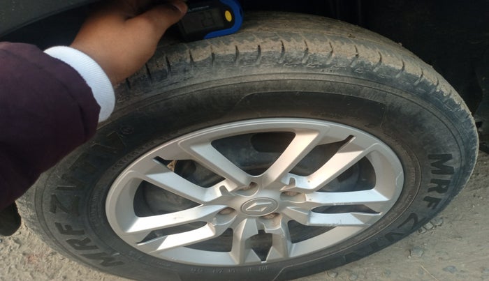 2020 Renault TRIBER RXT, Petrol, Manual, 42,228 km, tyre