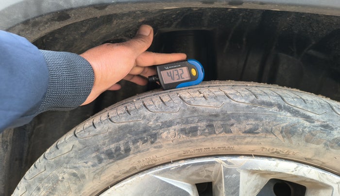 2023 Maruti FRONX DELTA 1.2 MT PETROL, Petrol, Manual, 30,122 km, tyre