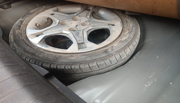 2024 Hyundai NEW I20 Sportz (O) 1.2 IVT, Petrol, Automatic, 12,400 km, tyre