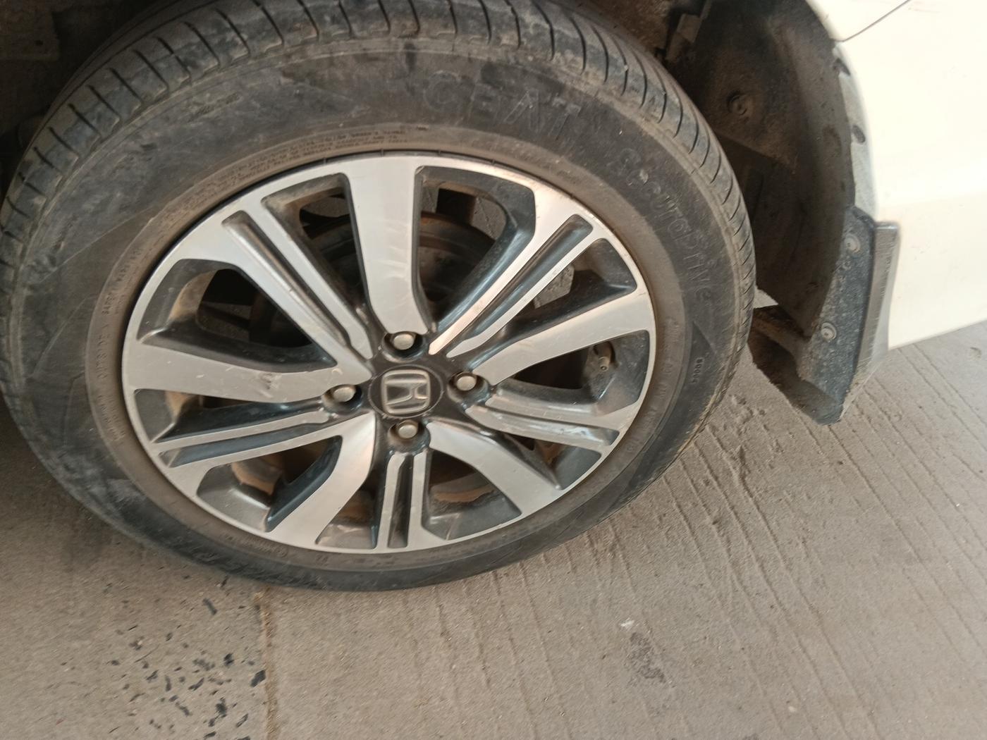 2019 Honda City 1.5L I-DTEC V, Diesel, Manual, 85,733 km, tyre