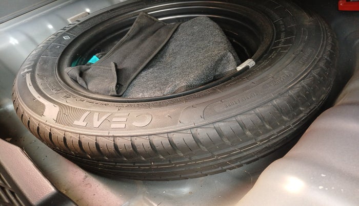 2020 Hyundai GRAND I10 NIOS SPORTZ AMT 1.2 KAPPA VTVT, Petrol, Automatic, 39,607 km, tyre