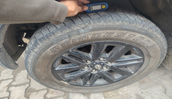 2018 Toyota Fortuner 2.8 4X4 AT, Diesel, Automatic, 1,40,529 km, tyre