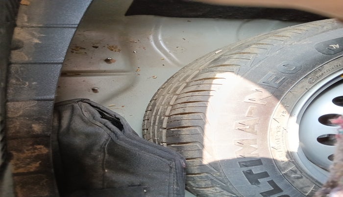 2023 Tata TIGOR XZ PLUS CNG, Petrol, Manual, 30,716 km, tyre