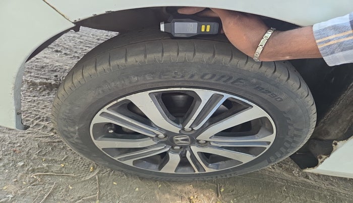 2022 Honda City 1.5L I-VTEC SV, Petrol, Manual, 1,11,912 km, tyre