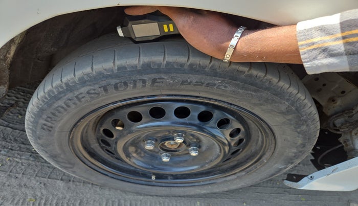 2022 Honda City 1.5L I-VTEC SV, Petrol, Manual, 1,11,912 km, tyre