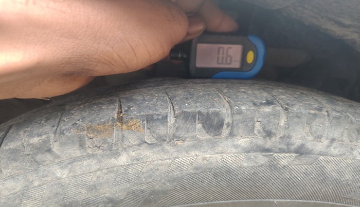 2013 Renault Scala RXZ DIESEL, Diesel, Manual, 1,54,306 km, tyre