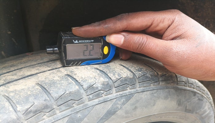 2024 KIA CARENS Premium (O) 1.5 Petrol 7 STR, Petrol, Manual, 37,282 km, tyre