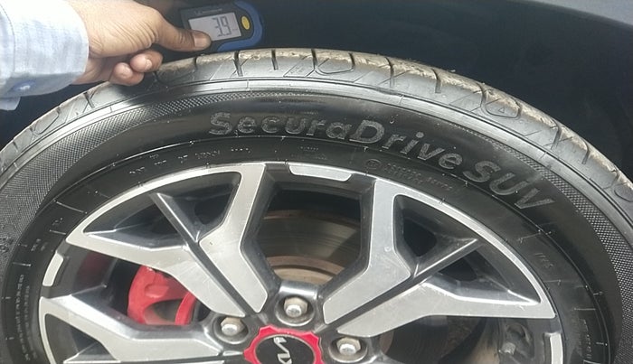 2021 KIA SELTOS GTX PLUS AT 1.5 DIESEL, Diesel, Automatic, 1,51,965 km, tyre