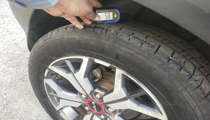 2021 KIA SELTOS GTX PLUS AT 1.5 DIESEL, Diesel, Automatic, 1,51,965 km, tyre