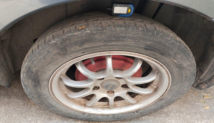 2011 Maruti SX4 VDI, Diesel, Manual, 1,71,180 km, tyre