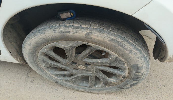 2020 Maruti Swift VXI AMT, Petrol, Automatic, 73,075 km, tyre