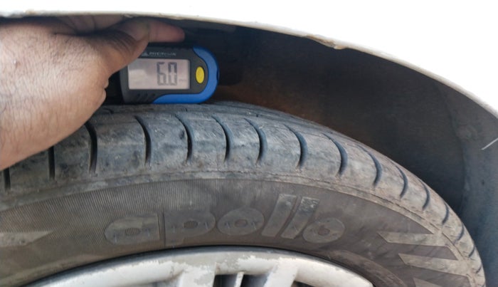 2010 Hyundai Santro Xing GL, Petrol, Manual, 1,14,973 km, tyre