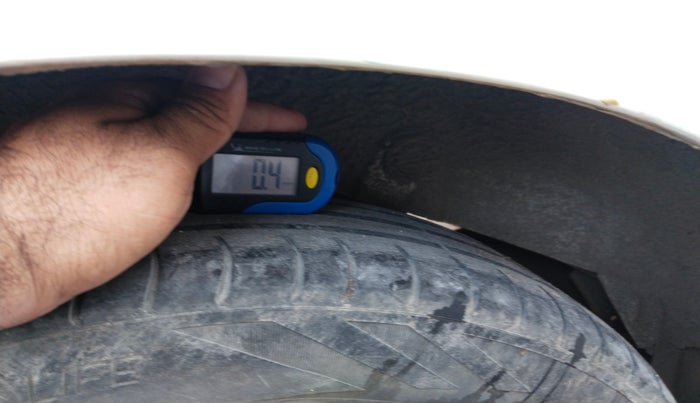 2010 Hyundai Santro Xing GL, Petrol, Manual, 1,14,973 km, tyre