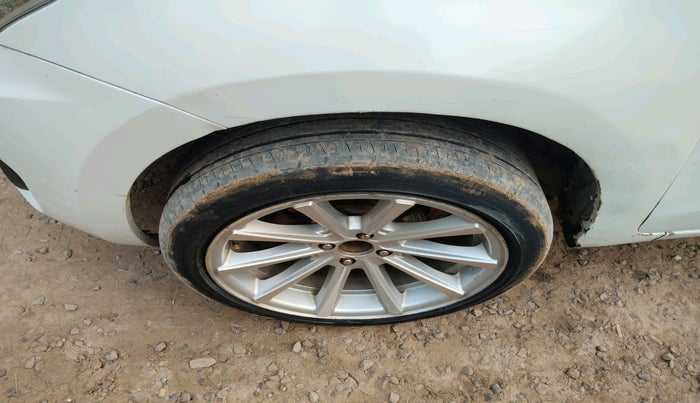 2022 Maruti Swift VXI, Petrol, Manual, 80,670 km, tyre