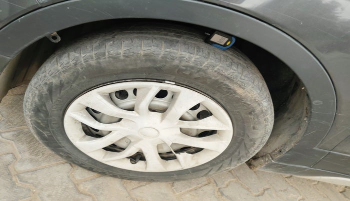 2018 Maruti S Cross SIGMA 1.3, Diesel, Manual, 2,73,601 km, tyre