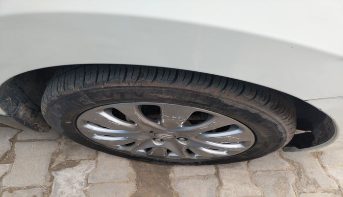 2018 Maruti Baleno ALPHA DIESEL 1.3, Diesel, Manual, 1,71,471 km, tyre