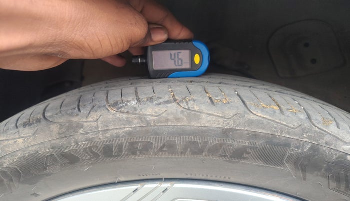 2024 Tata NEXON Pure S 1.2 iCNG, Petrol, Manual, 32,526 km, tyre