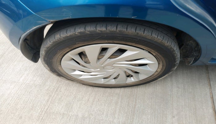 2017 Maruti IGNIS DELTA 1.2, Petrol, Manual, 93,140 km, tyre