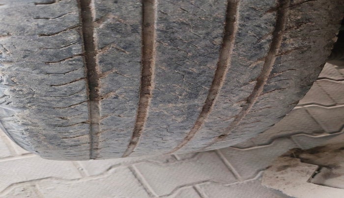 2022 Tata Safari XT PLUS, Diesel, Manual, 79,945 km, tyre