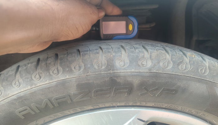 2018 Tata Tiago XT PETROL, Petrol, Manual, 93,764 km, tyre