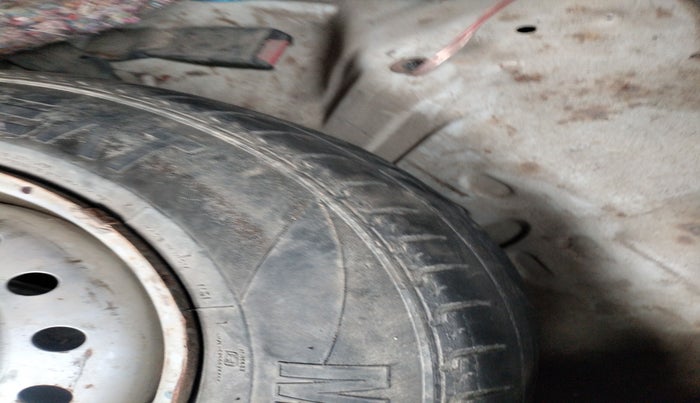 2010 Maruti Wagon R 1.0 LXI, Petrol, Manual, 1,60,653 km, tyre