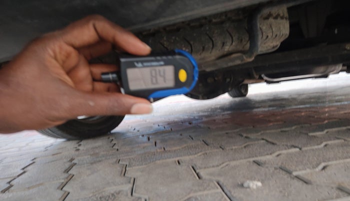 2014 Chevrolet Enjoy 1.3 LTZ 7 STR, Diesel, Manual, 1,27,832 km, tyre