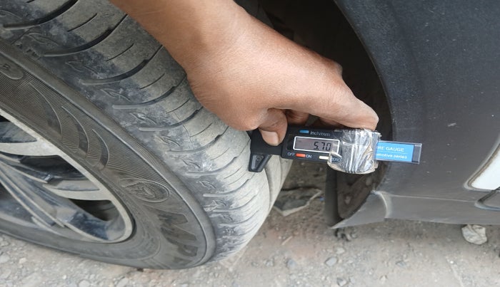 2017 Hyundai Creta E PLUS 1.6 PETROL, Petrol, Manual, 65,593 km, tyre