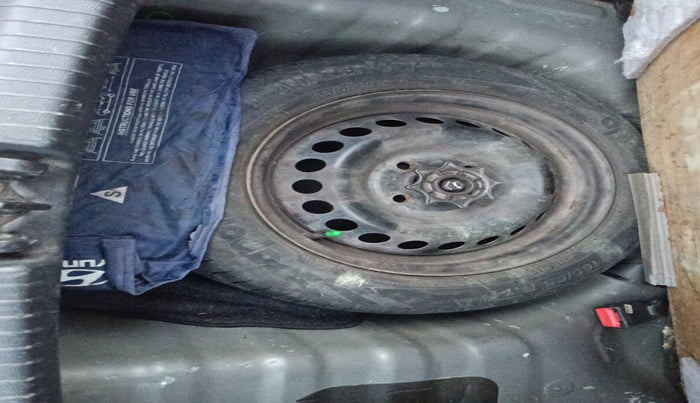 2016 Hyundai Grand i10 SPORTZ 1.2 KAPPA VTVT, Petrol, Manual, 80,500 km, tyre