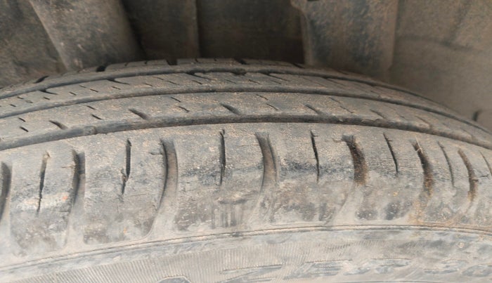 2019 Renault TRIBER RXL MT, Petrol, Manual, 1,23,326 km, tyre