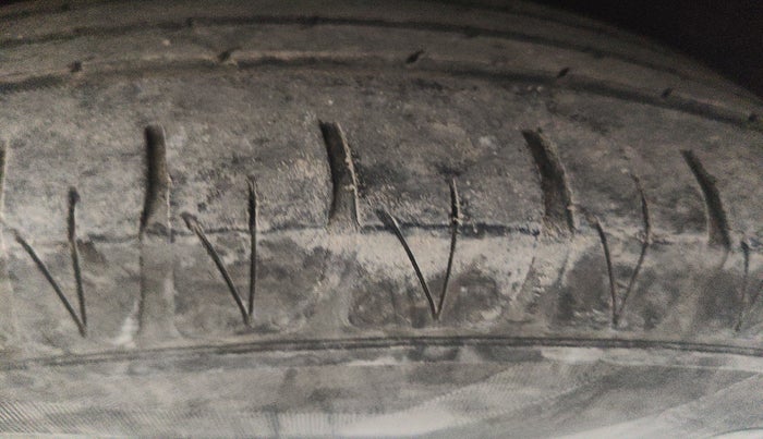 2019 Ford Ecosport TITANIUM 1.5L DIESEL, Diesel, Manual, 1,11,312 km, tyre