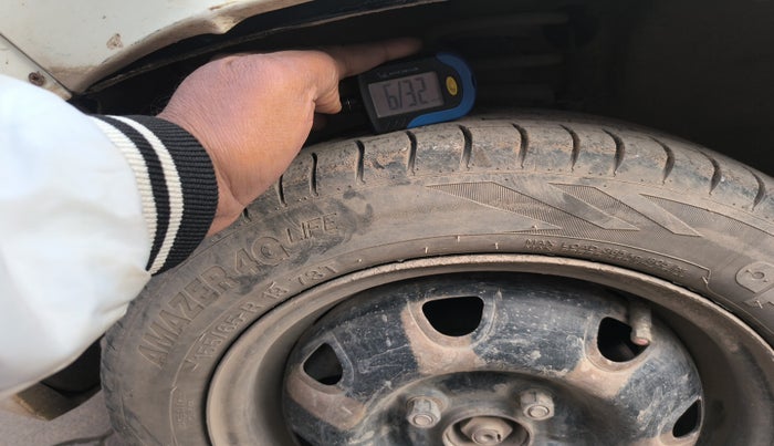 2016 Maruti Alto K10 VXI, Petrol, Manual, 46,535 km, tyre