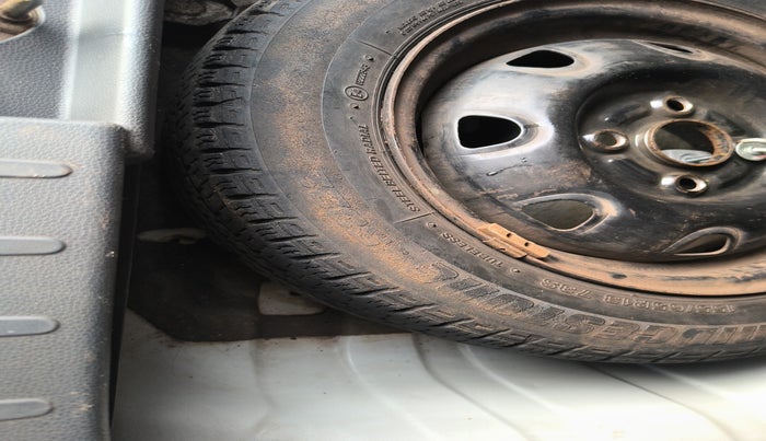 2016 Maruti Alto K10 VXI, Petrol, Manual, 46,535 km, tyre