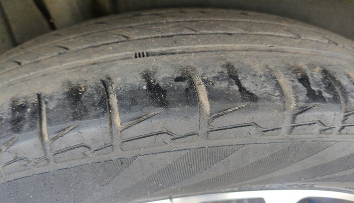 2022 Maruti S Cross SIGMA 1.5, Petrol, Manual, 76,357 km, tyre