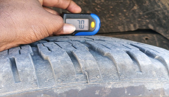 2009 Toyota Fortuner 3.0 4X4 MT, Diesel, Manual, 1,20,509 km, tyre