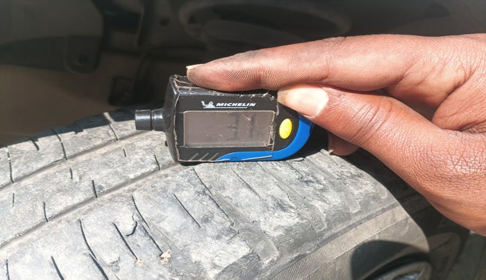 2011 Ford Figo EXI 1.2 PETROL, Petrol, Manual, 70,771 km, tyre