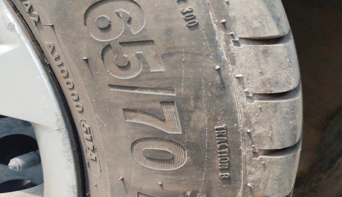 2014 Hyundai Grand i10 MAGNA 1.2 KAPPA VTVT, Petrol, Manual, 1,02,084 km, tyre