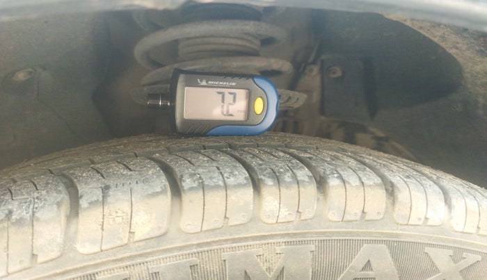 2016 Volkswagen Ameo HIGHLINE1.5L, Diesel, Manual, 1,70,629 km, tyre