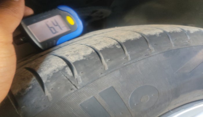 2022 Maruti Swift VXI, Petrol, Manual, 89,471 km, tyre