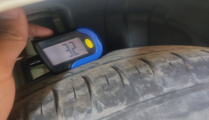 2022 Maruti Swift VXI, Petrol, Manual, 89,471 km, tyre